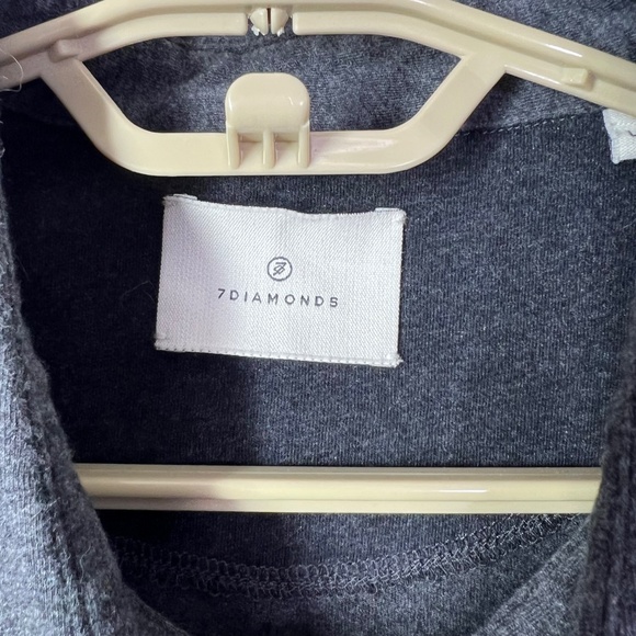 |•7 DIAMONDS•| Grey Polo Shirt Black Trim Size Large - Picture 6 of 12